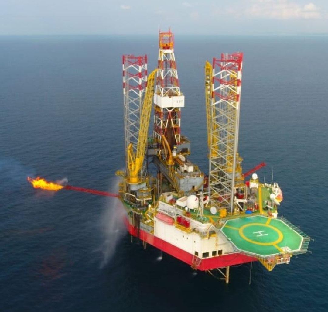 Ilustrasi Lapangan Migas Offshore