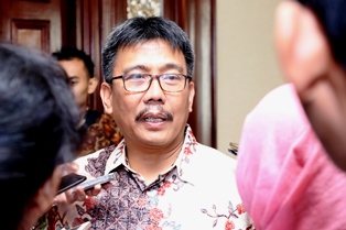 Ir.Agus Cahyono Adi MT;