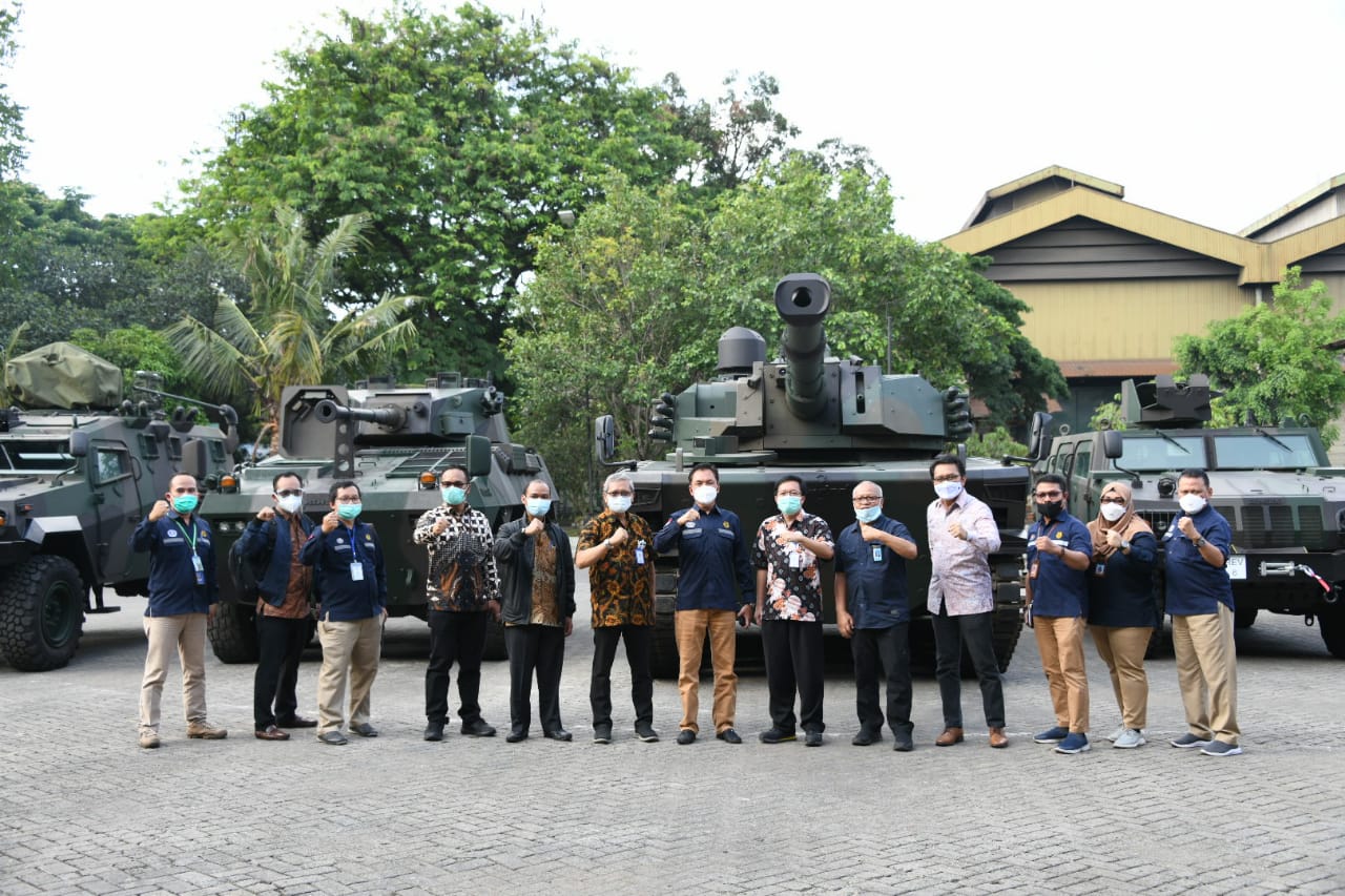 Rombongan BPH Migas ke PT Pindad