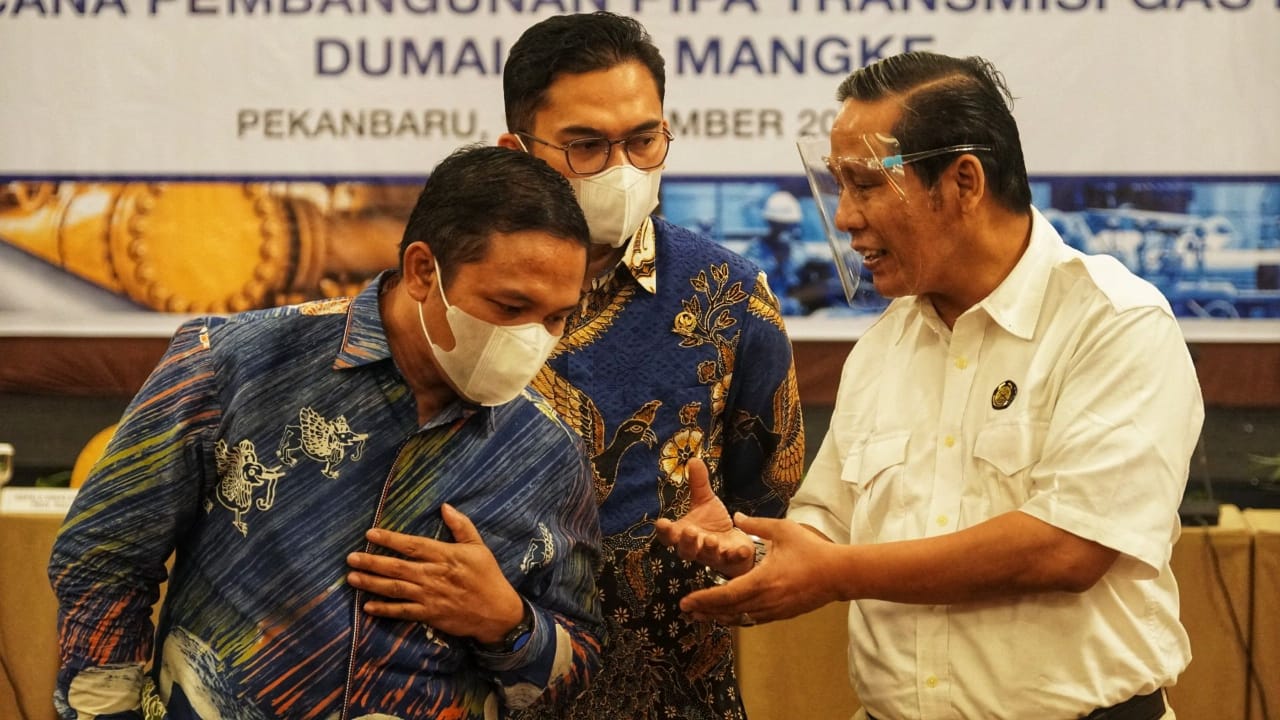 Pembangunan pipa gas Dumai-Sei Mangkei