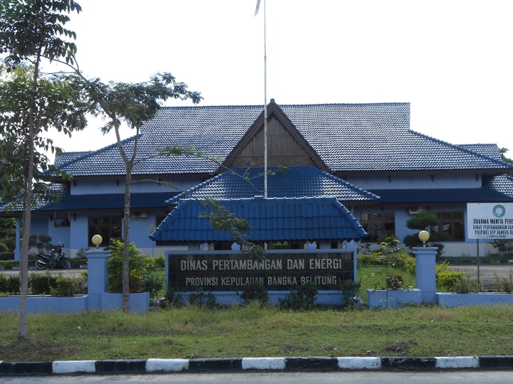 Sumber: https://www.google.com/search?safe=strict&sxsrf=ALeKk00Ip0CAlZuVWJBB74ZsoMiMnta4hQ%3A1608356219548&source=hp&ei=e5HdX63ZHprdz7sPj_OG-Aw&q=dinas+essm+banel&oq=dinas+essm+banel&gs_lcp=ChFtb2JpbGUtZ3dzLXdpei1ocBADMgoIABDHARCvARANMgoIIRAWEAoQHRAeOgcIIxDqAhAnOgQIIxAnOgUIABCxAzoICAAQsQMQgwE6AggAOggILhCxAxCDAToICAAQxwEQrwE6BggAEBYQHjoICAAQFhAKEB46BQghEKABOgQIABANOgYIABANEB46BwghEAoQoAE6BAghEBU6CAgAEA0QBRAeOggIABAIEA0QHlCYCVjnHWDBH2gBcAB4AoAB6AOIAaoXkgEJMi45LjIuMS4ymAEAoAEBsAEP&sclient=mobile-gws-wiz-hp#wptab=s:H4sIAAAAAAAAAONgVuLVT9c3NEwqN4rPNkuzfMTozS3w8sc9YSmnSWtOXmO04eIKzsgvd80rySypFNLjYoOyVLgEpVB1ajBI8XOhCvHsYuLzyU9OzAnIzwzIyC_JL17EGpuSmZdYrFCQWlSSmJuUmJeemKeQAsSpealF6ZkKBUX5ZZl5xZkK2akFpTmJpUAZkKLsRIWk1JzMktK8dIXsxKTSgsSSVLgMkJmemKGQBrQAAJXX4hXQAAAA