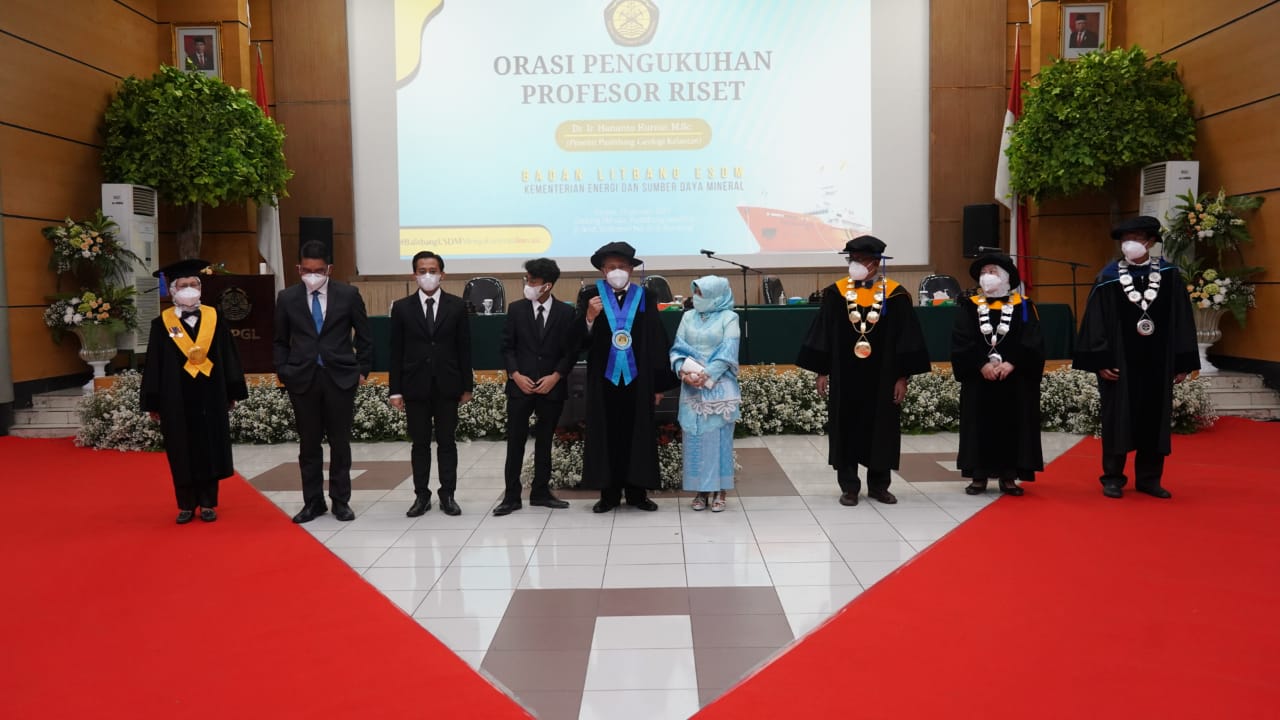 Pengukuhan Hananto Kurnio