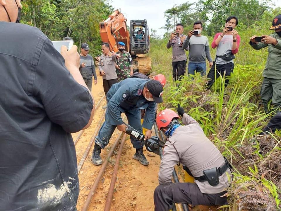 KLHK Penambangan Minyak ilegal