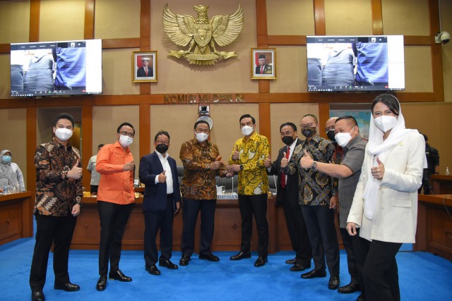 Pergantian Wakil Ketua Komisi VII DPR