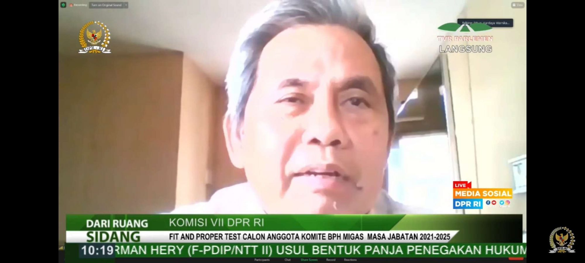 Anggota komisi VII DPR