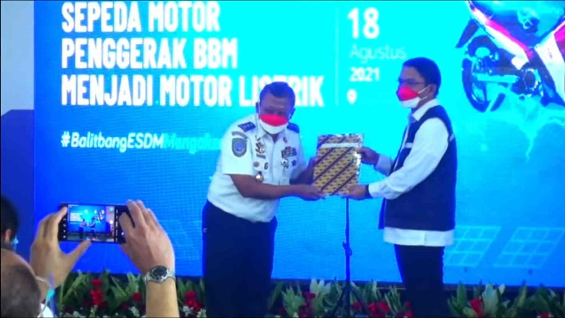 Program konversi sepeda motor BBM ke Listrik